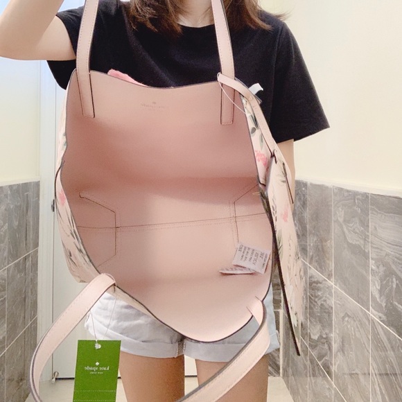 Kate Spade Mya Botanical Reversible Tote & Wallet - Picture 7 of 8